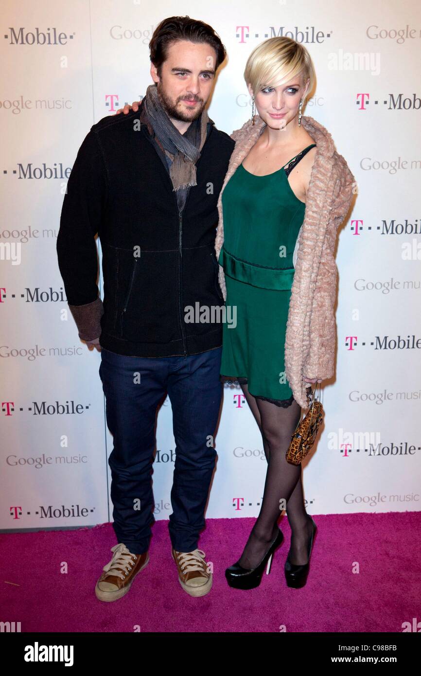 Ashlee Simpson at arrivals for T-Mobile and Google Insider's ...