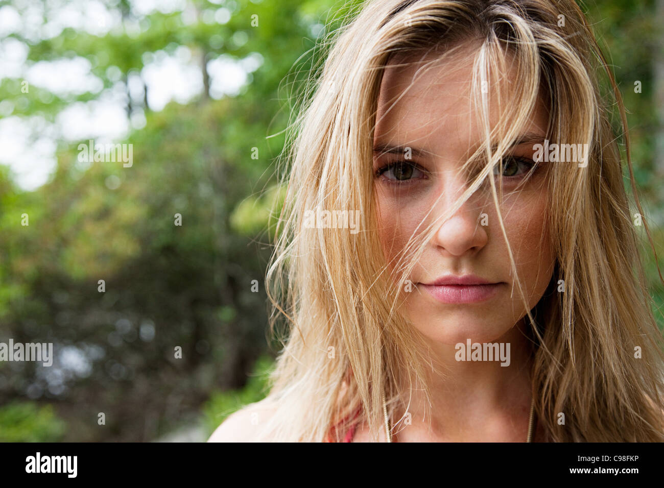 Portrait young blonde woman Stock Photo - Alamy