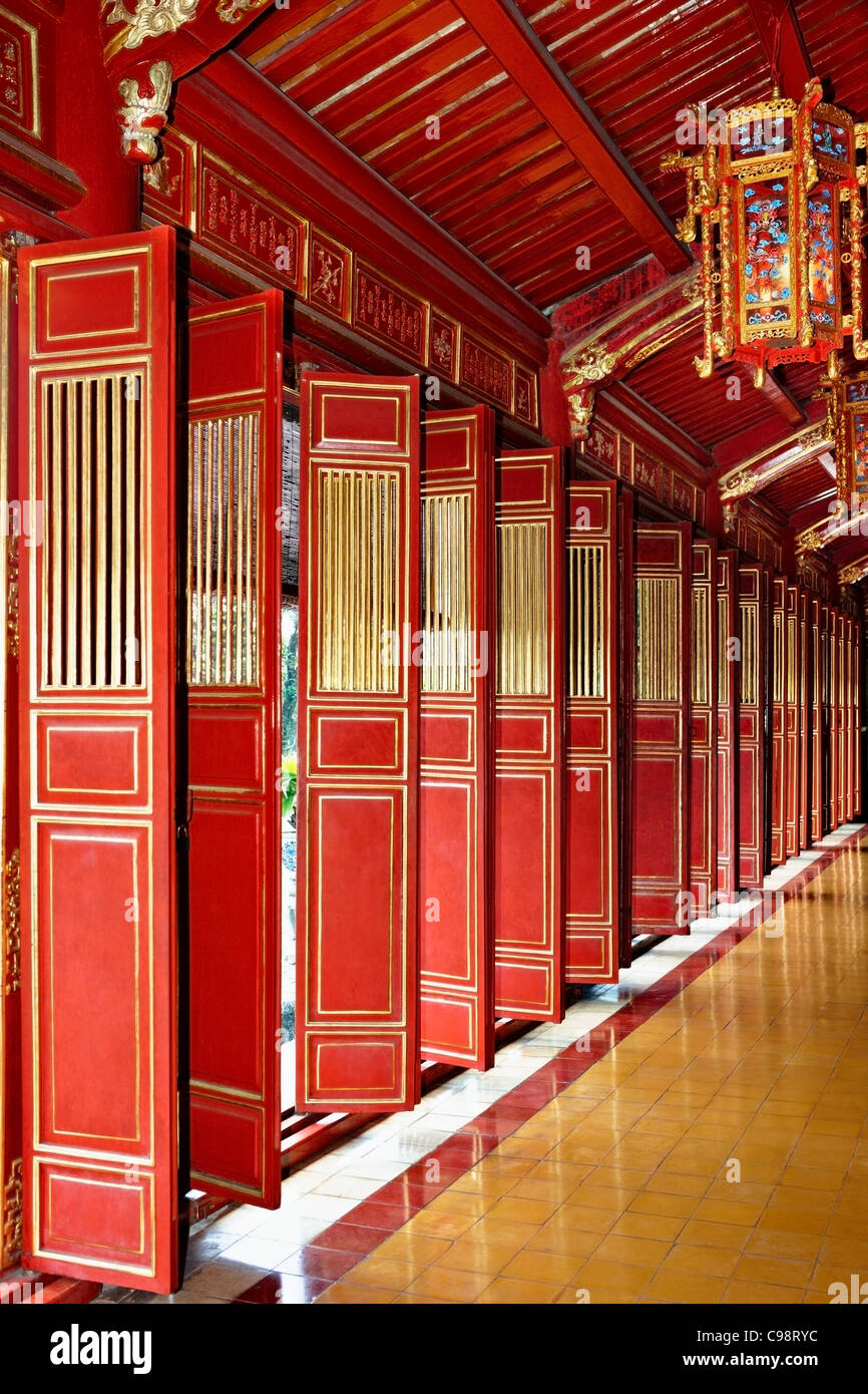 Red doors Thai Hoa Palace, Hue, Vietnam Stock Photo Alamy