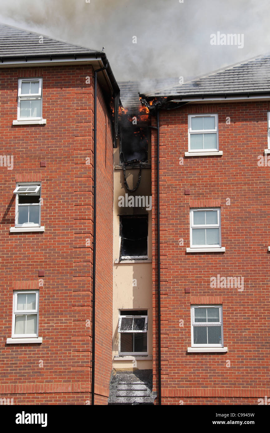 Fire rips through a block of flats in Ilford, London Stock Photo