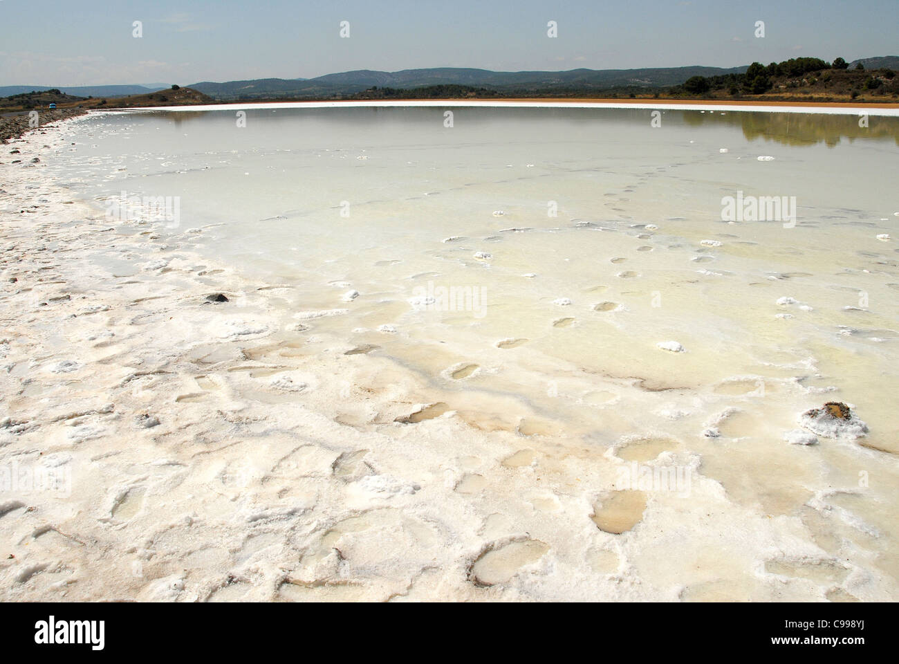 Salt lake in the Parc naturel régional de la Narbonnaise en Méditerranée in Aude, Pays Cathare, Roussillon, France Stock Photo