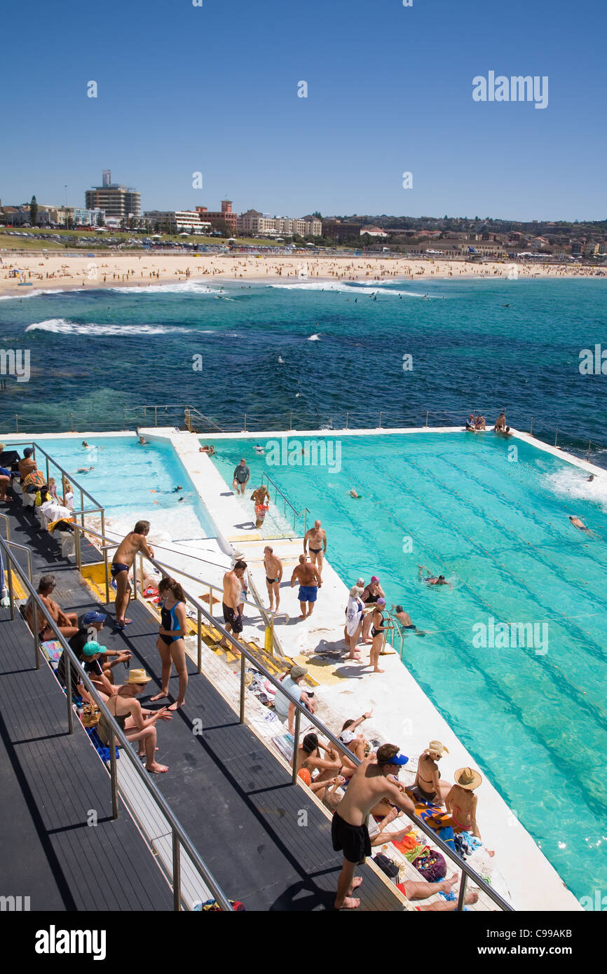 Swimmers at the Bondi Icebergs pool, also known as the Bondi Baths. Bondi Beach, Sydney, New