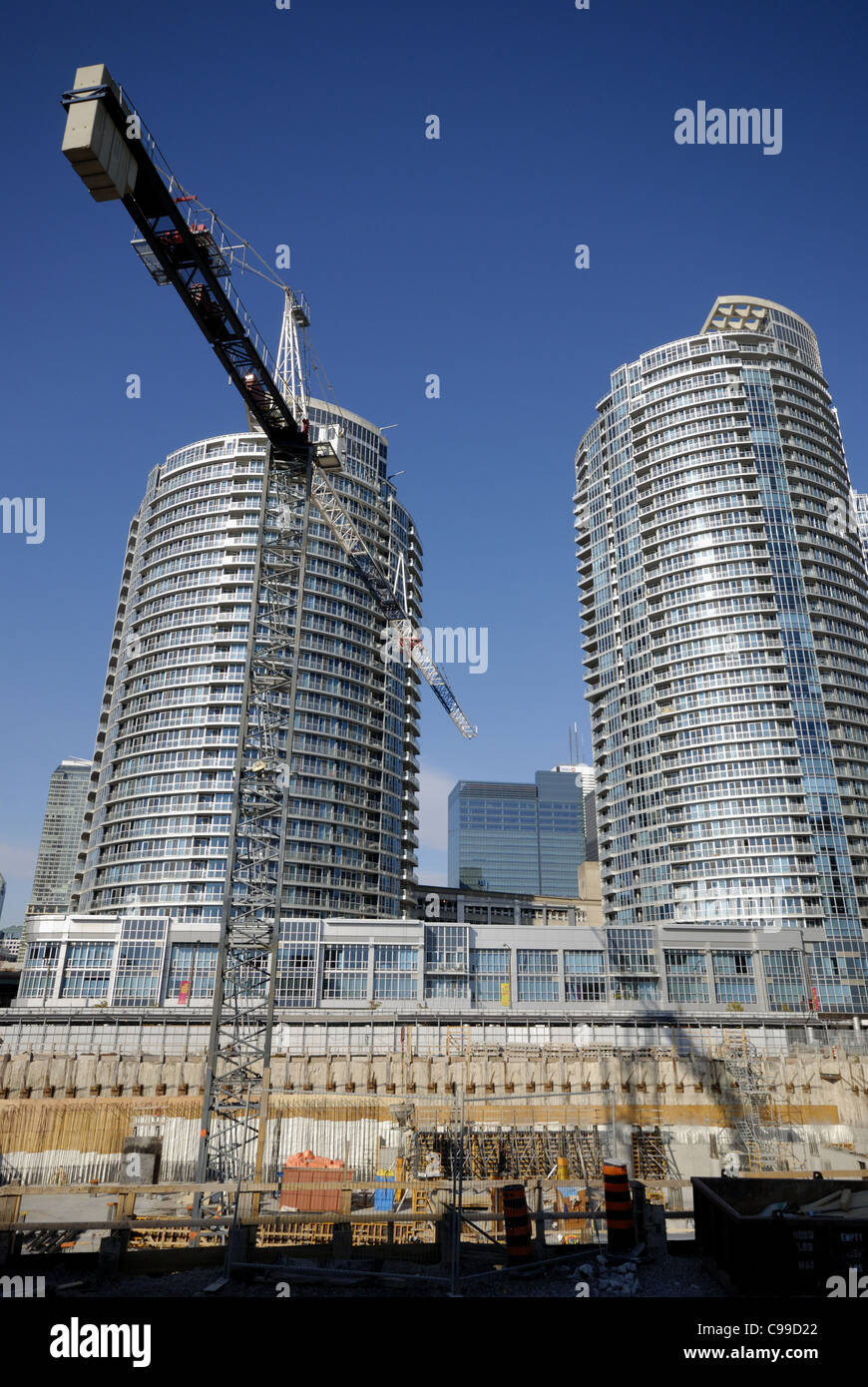 Downtown toronto construction hires stock photography and images Alamy