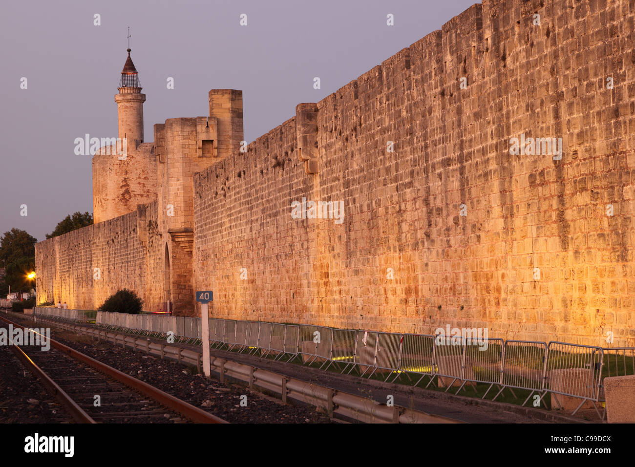 Medieval town ramparts hi-res stock photography and images - Alamy