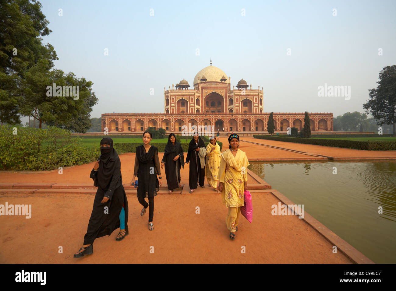 Delhi hamayun tomb hi-res stock photography and images - Alamy