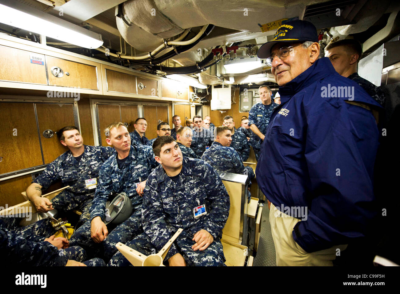 The Secretary of Defense Leon E. Panetta speaks to members of the crew aboard the USS Mississippi in Groton, Ct. on November 17, 2011. Secretary Panetta observed the final phase in the building of the Virginia class submarine which will be finished a year ahead of schedule and 15 million dollars und Stock Photo
