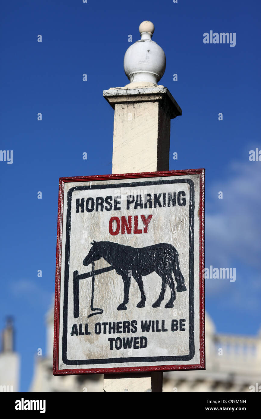 Towed horse hires stock photography and images Alamy