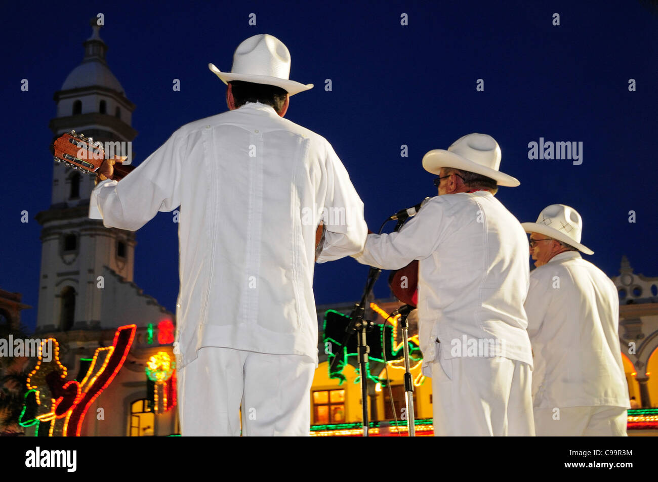 Mexico, Veracruz, Band playing in the Zocalo at night. Stock Photo