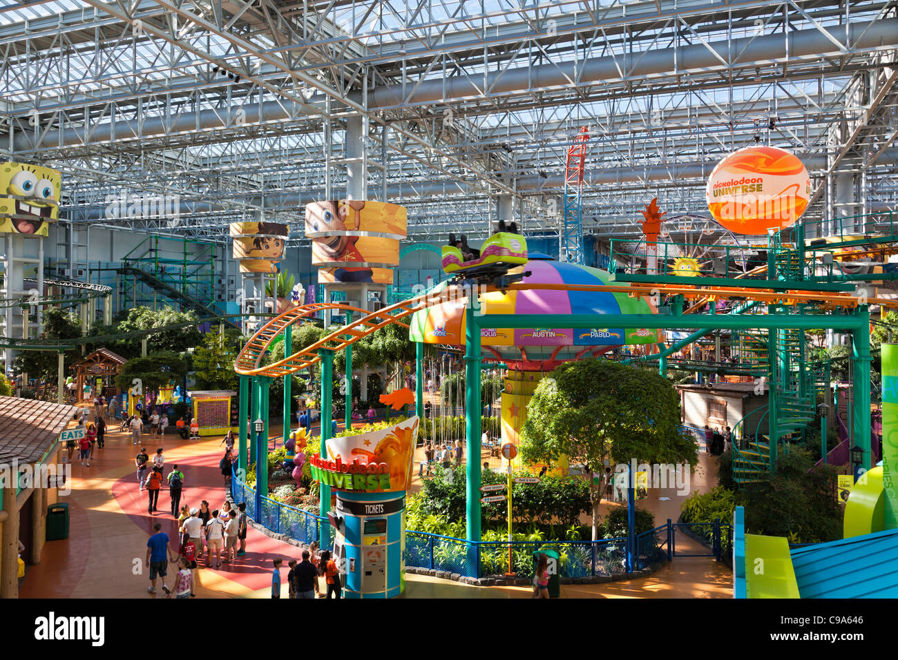Mall of America Family Fun: Theme Park, Sharks and Stores - Metro