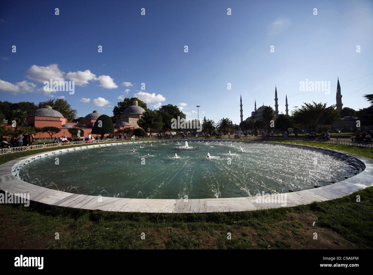 FOUNTAIN & BLUE MOSQUE SULTANAHMET ISTANBUL TURKEY 03 October 2011 ...