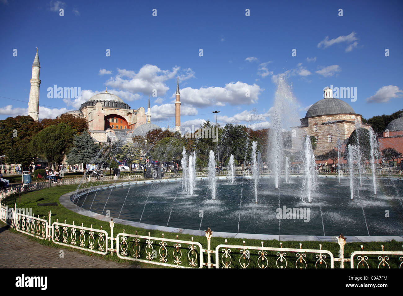FOUNTAIN & HAGIA SOPHIA MOSQUE AYA SOFYA SULTANAHMET ISTANBUL TURKEY 03 ...