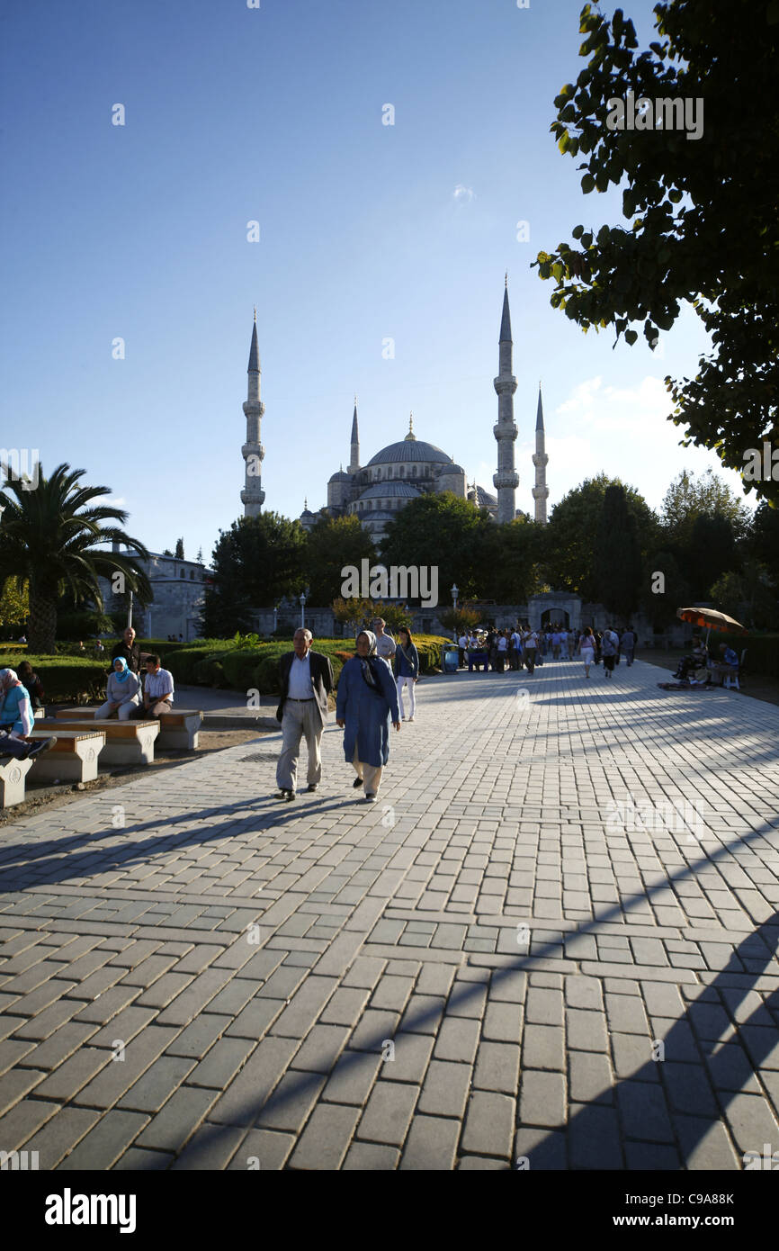 BLUE MOSQUE SULTAN AHMET CAMII SULTANAHMET ISTANBUL TURKEY 03 October ...