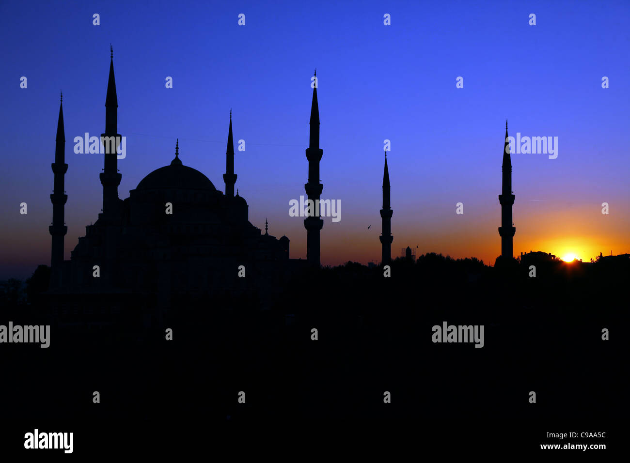 SUNSET BEHIND BLUE MOSQUE SULTAN AHMET CAMII SULTANAHMET ISTANBUL ...