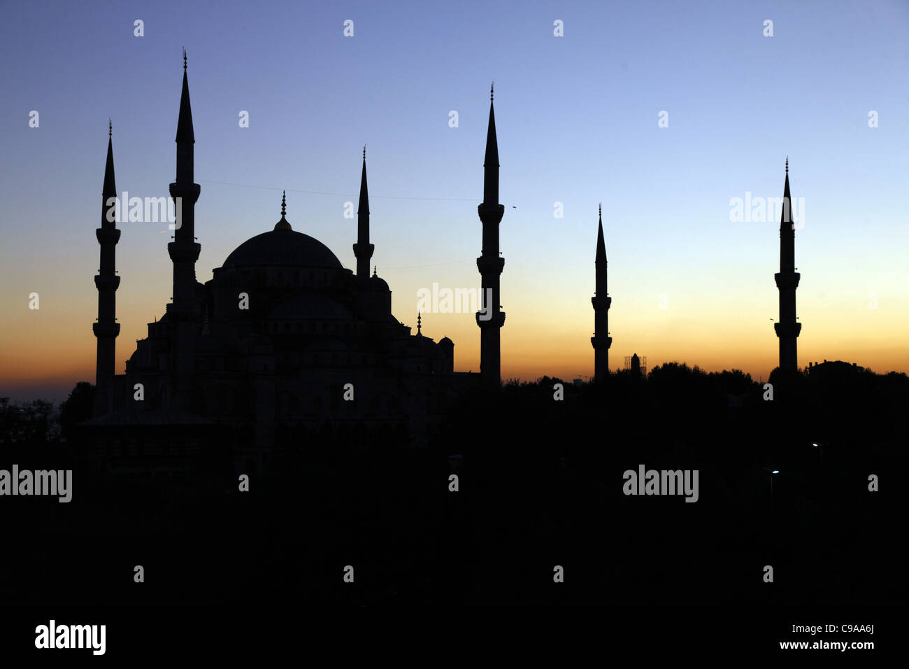 SUNSET BEHIND BLUE MOSQUE SULTAN AHMET CAMII SULTANAHMET ISTANBUL ...