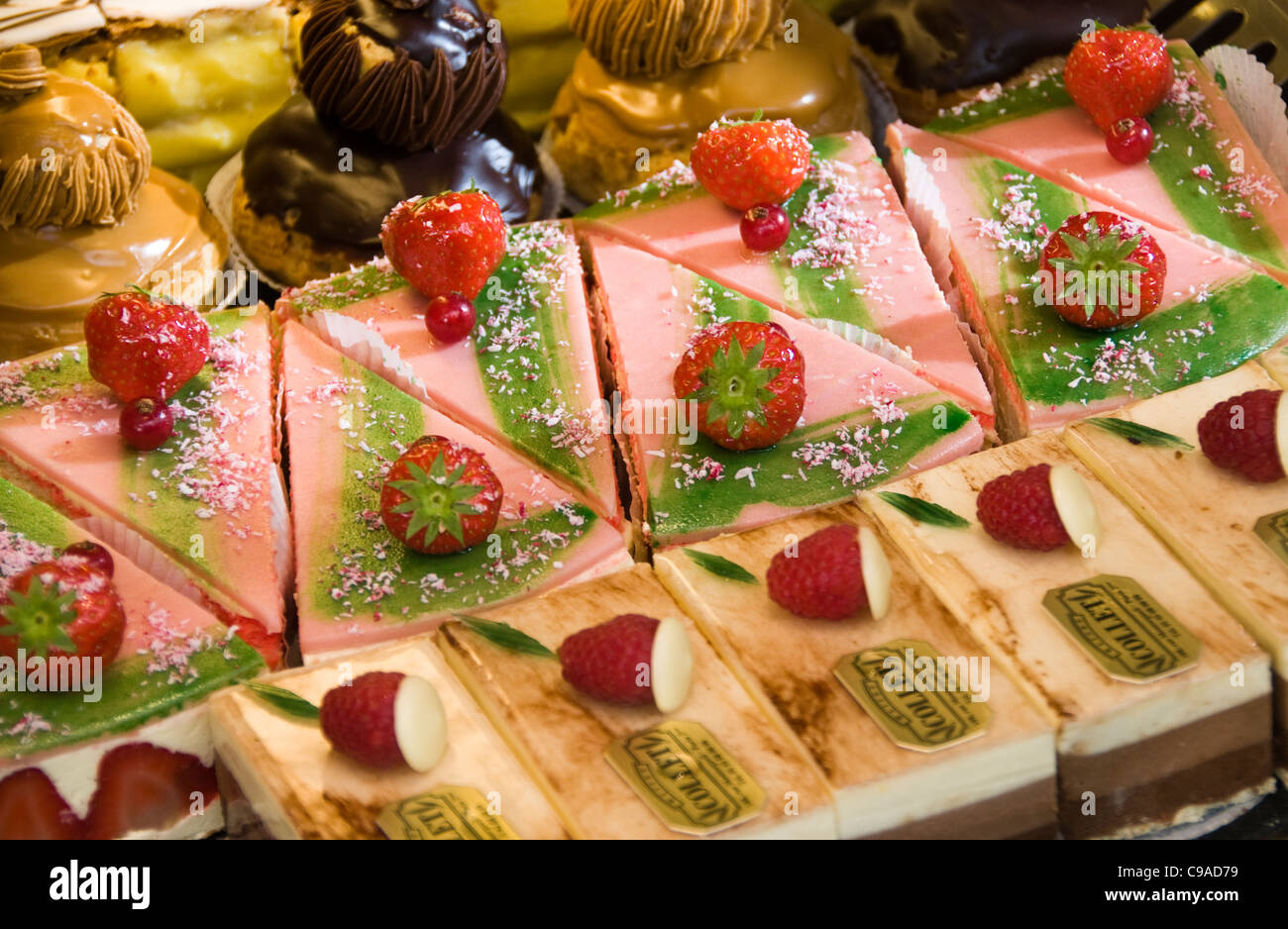French pastries cakes Stock Photo - Alamy