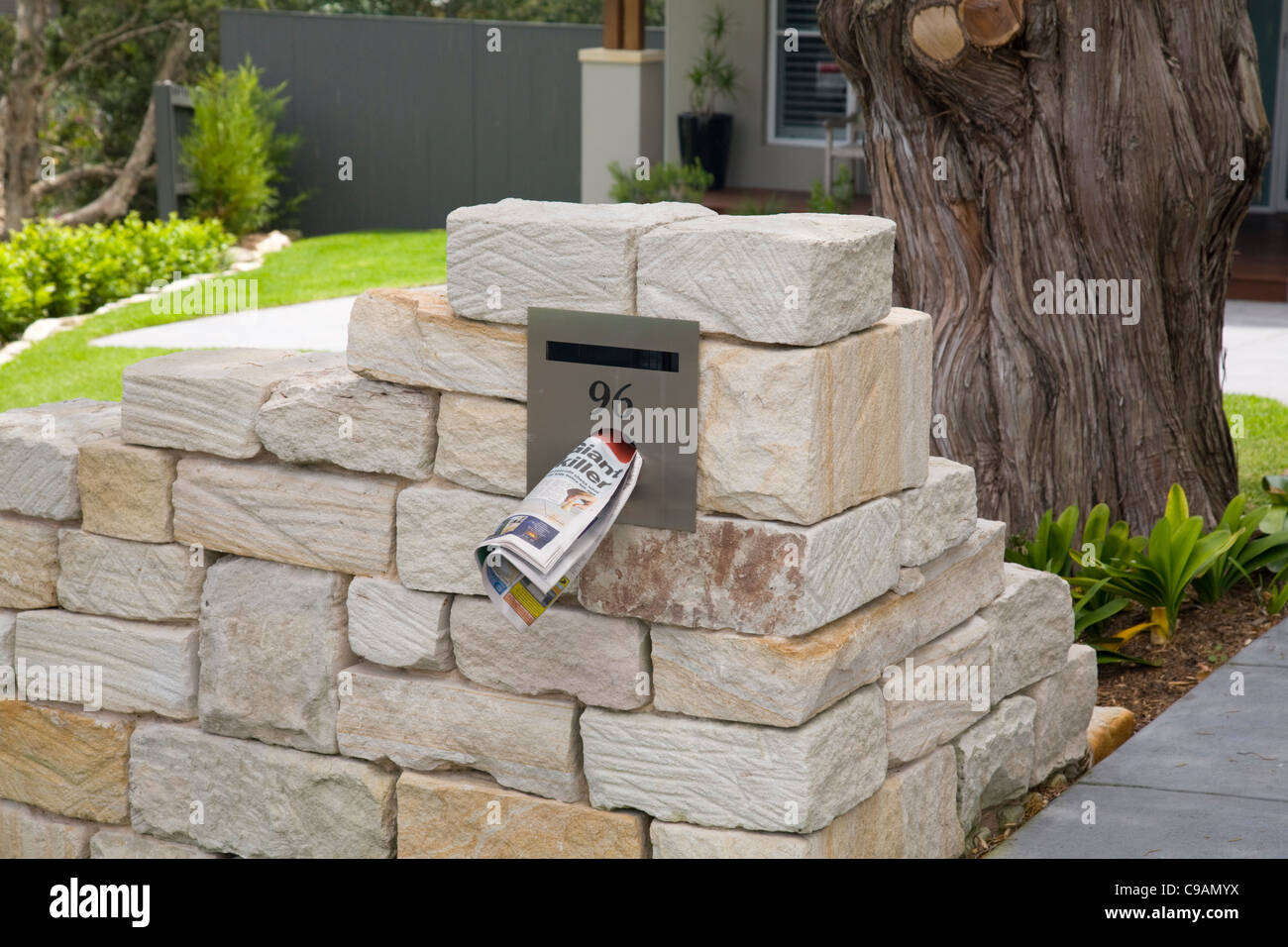 96 letterbox mailbox Stock Photo