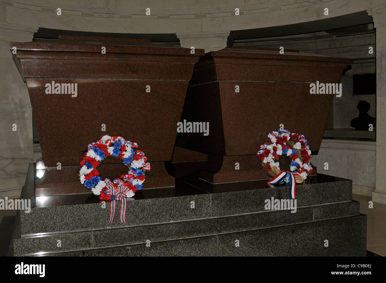 The tombs of General Ulysses S. Grant and that of his wife Julia in The