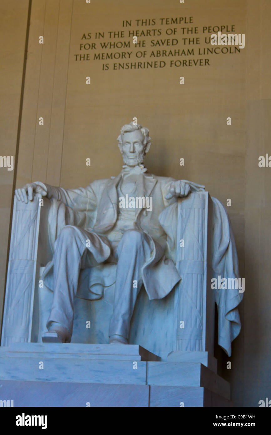 Photograph of the Lincoln Memorial located on the National Mail in