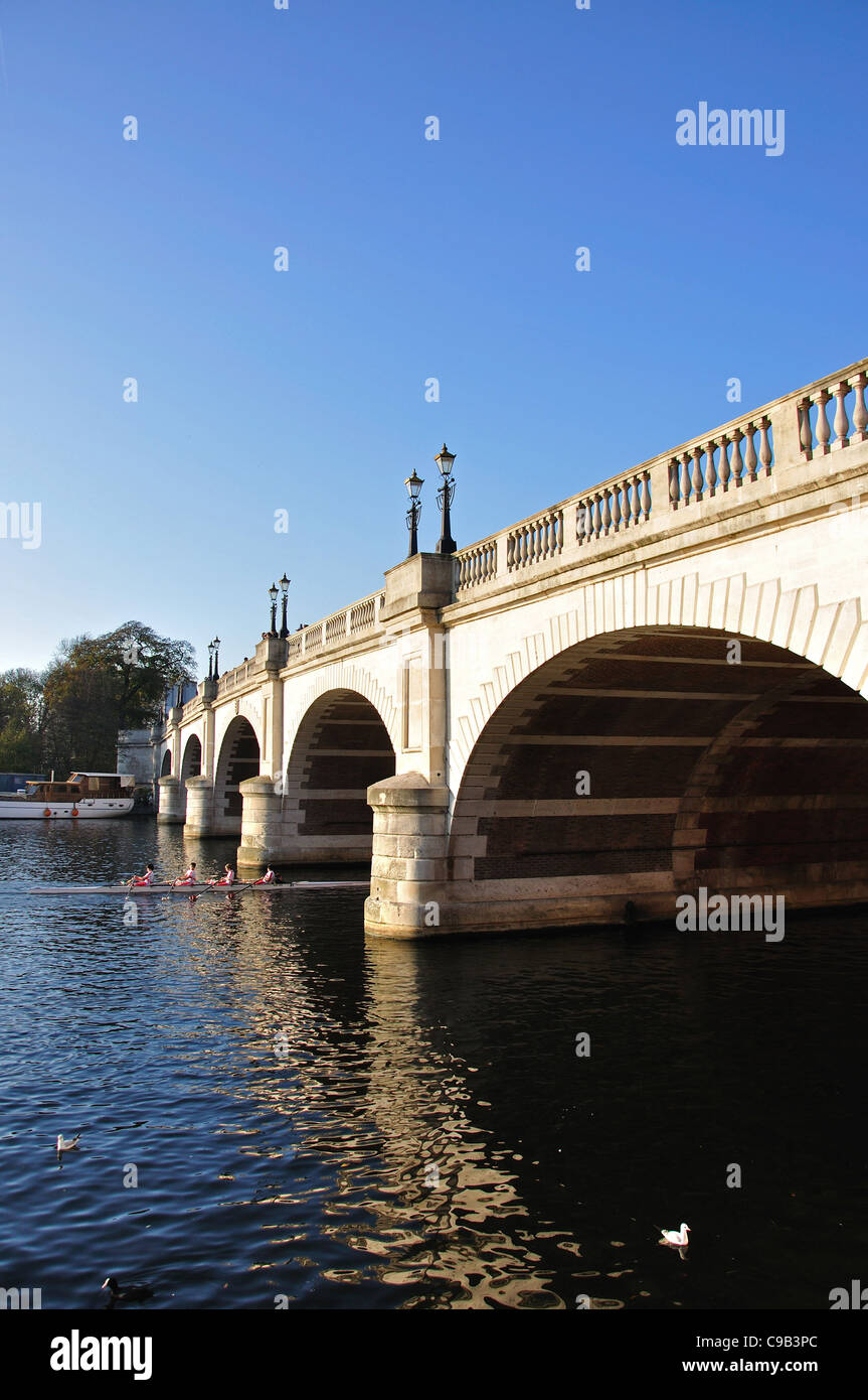 Kingston Bridge Stock Photos & Kingston Bridge Stock Images Alamy