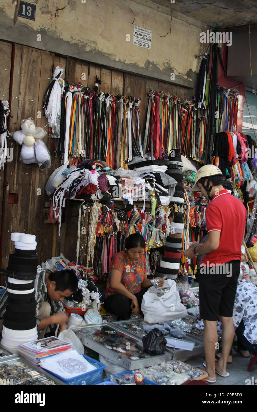 tailoring accessories shop in Hanoi old quarters, Vietnam Stock Photo