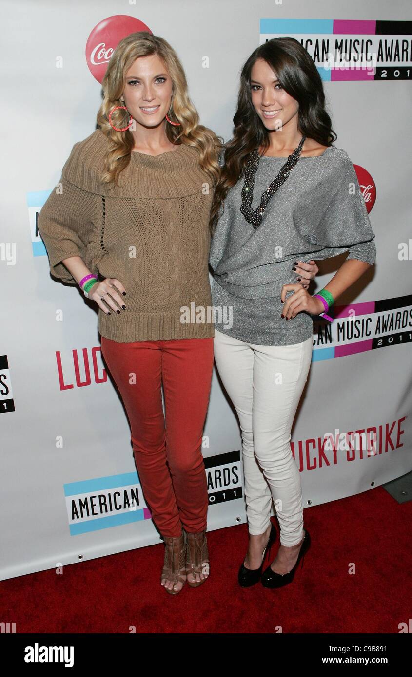 Elle fowler hi-res stock photography and images - Alamy, image size:845x1390