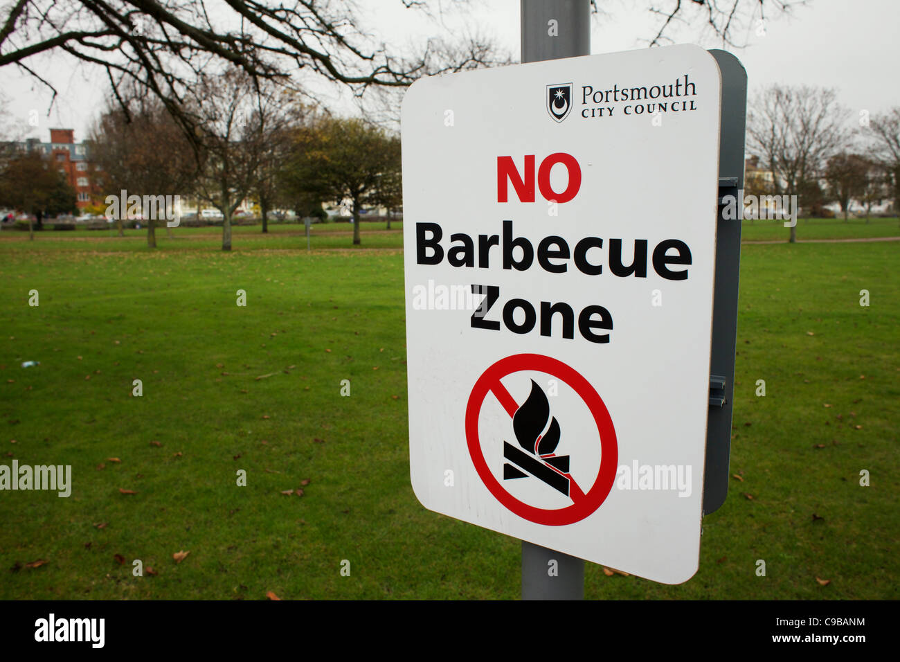 No barbecue zone in park, Southsea Stock Photo Alamy