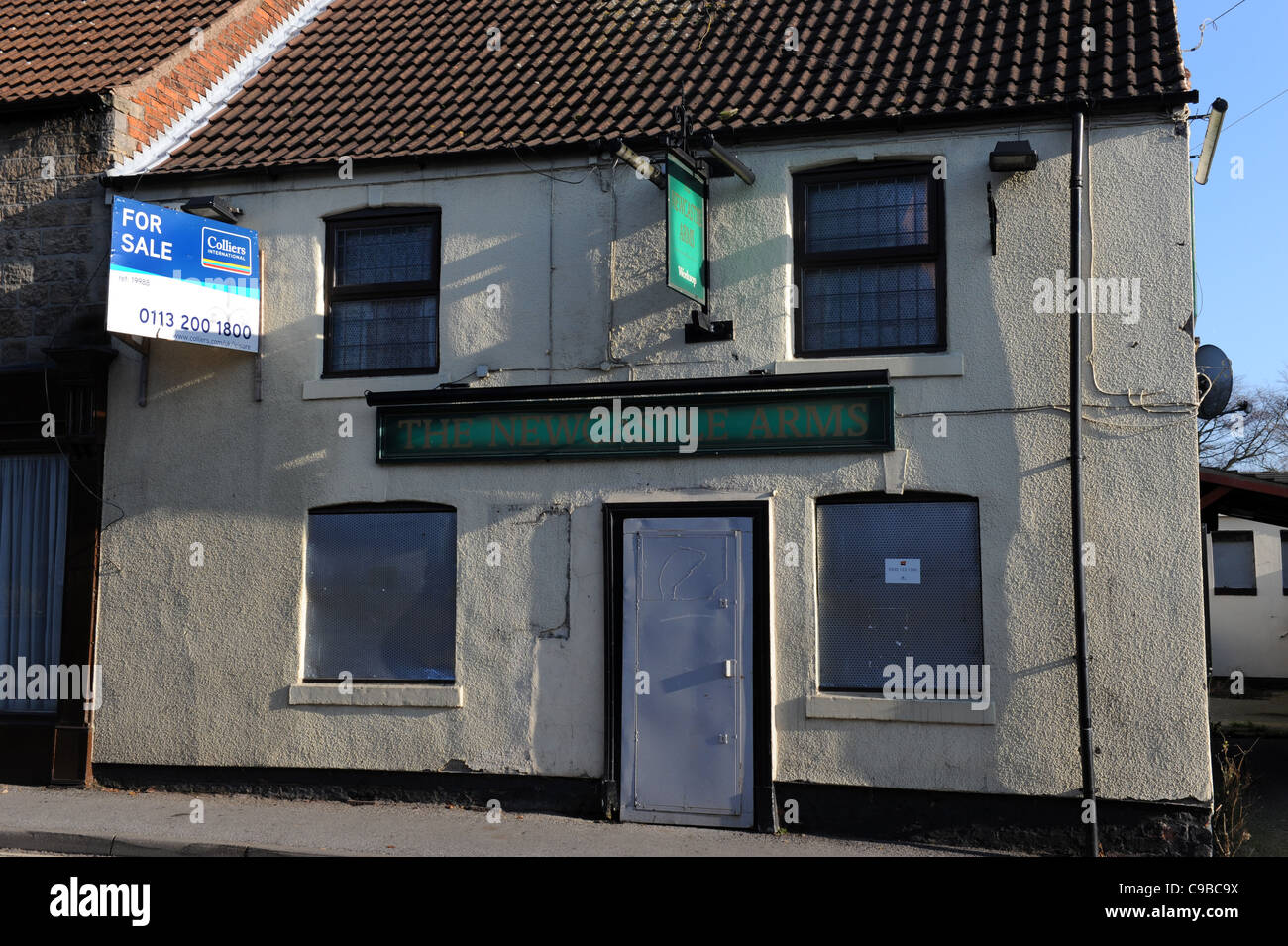 Closed pub sale worksop nottinghamshire hires stock photography and
