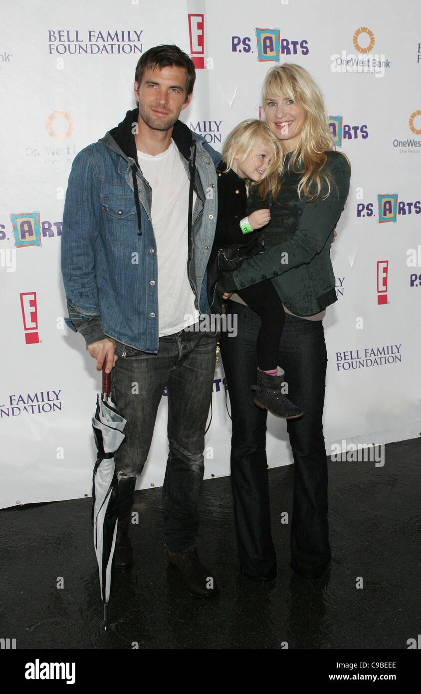 Lucas Bryant, family at arrivals for Express Yourself 2011 Creative Arts  Fair to Benefit P.S. Arts, Barker Hangar, Santa Monica, CA November 20,  2011. Photo By: James Atoa/Everett Collection Stock Photo - Alamy