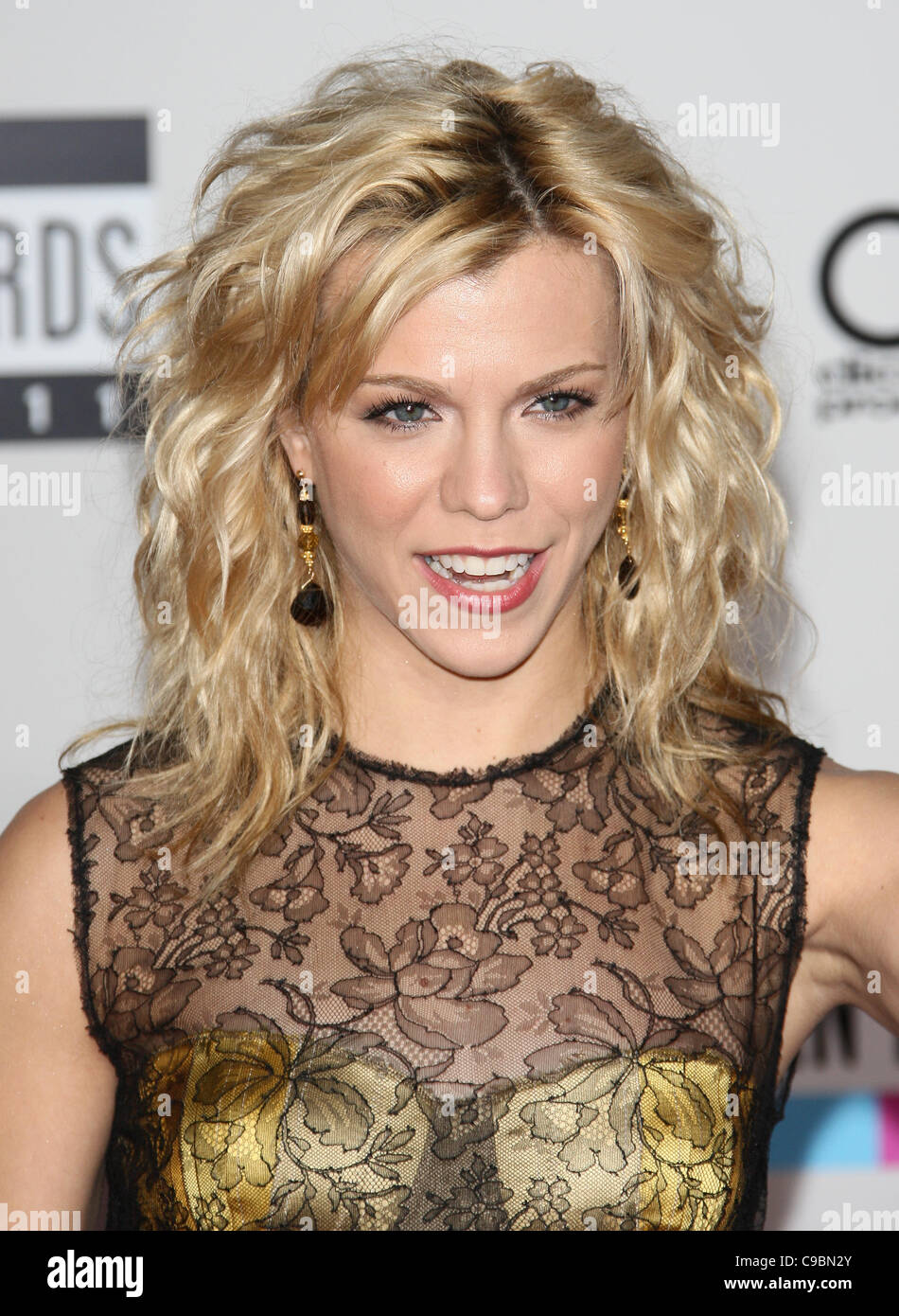 KIMBERLY PERRY 2011 AMERICAN MUSIC AWARDS DOWNTOWN LOS ANGELES