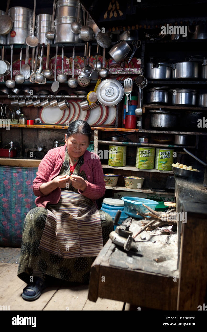 Sherpa Kitchen High Resolution Stock Photography And Images Alamy