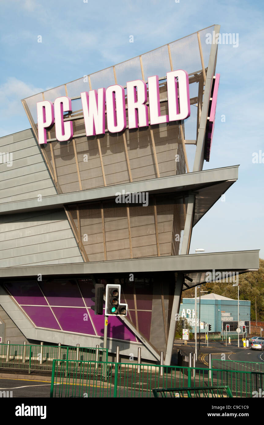 PC World store, Pin Mill Brow, Manchester, England, UK Stock Photo