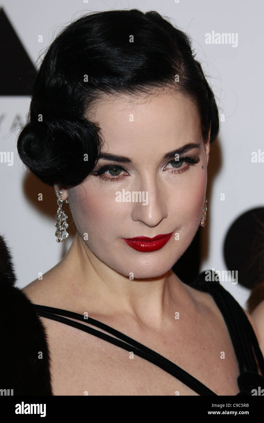 DITA VON TEESE 2011 MOCA GALA DOWNTOWN LOS ANGELES CALIFORNIA USA 12