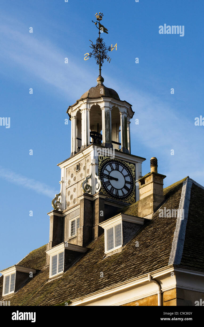 Town clocks hi-res stock photography and images - Alamy