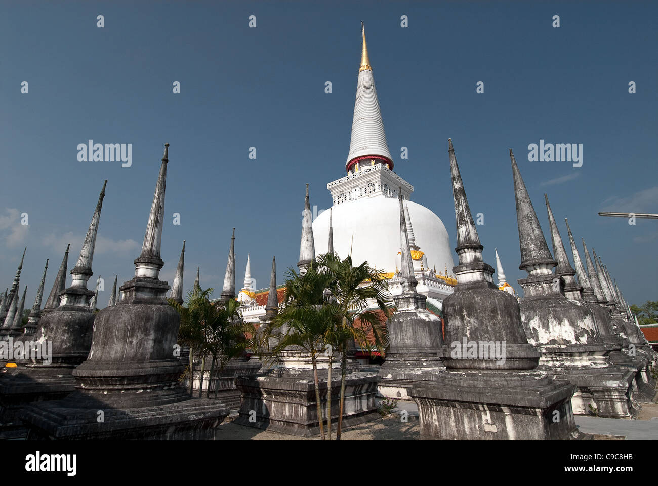 Wat Phra Mahathat Woromaha Vihan, Nakhon Si Thammarat, Southern Thailand Stock Photo