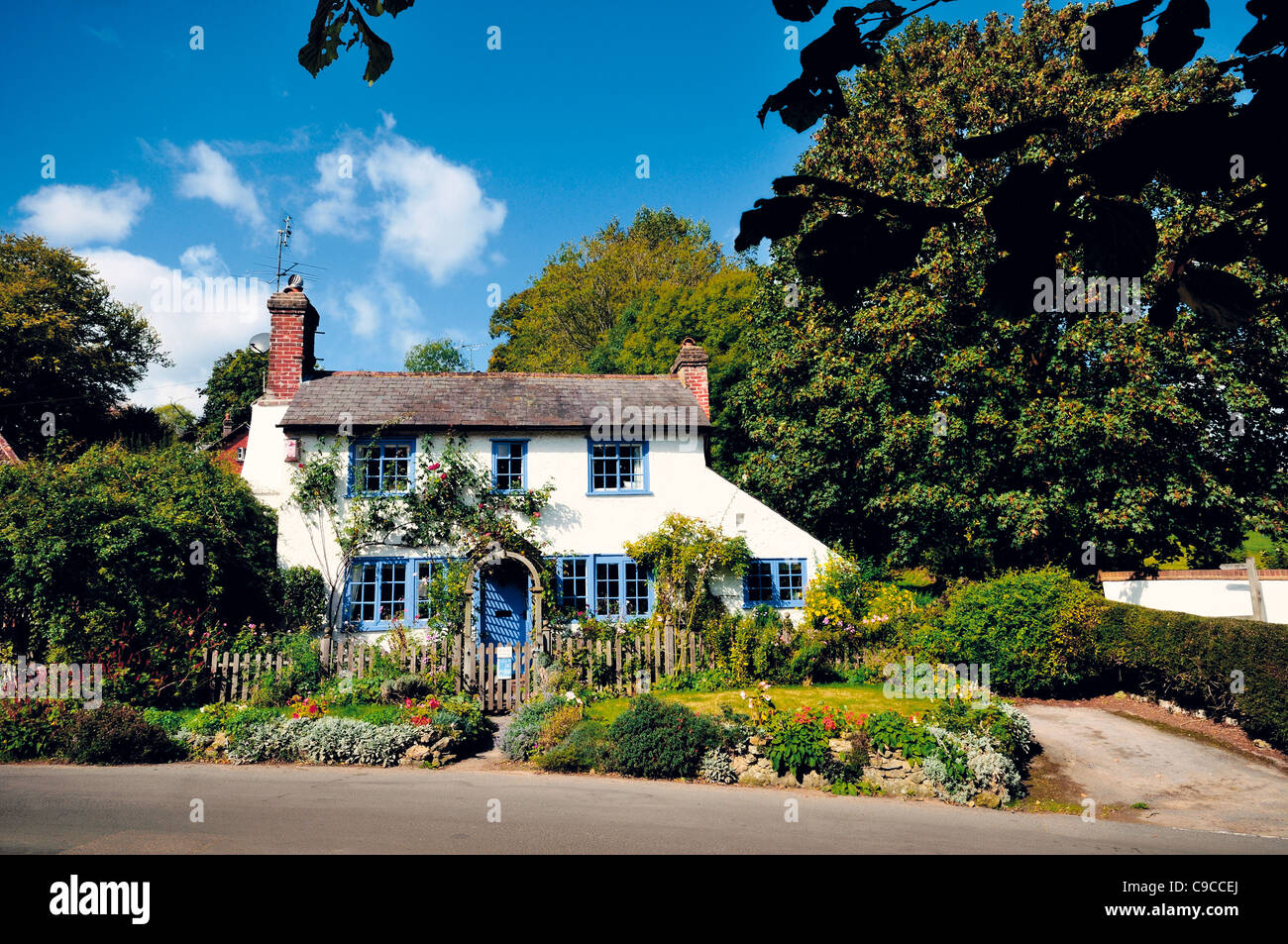 Traditional countryside cottage at Peaslake, Surrey Hills UK Stock Photo