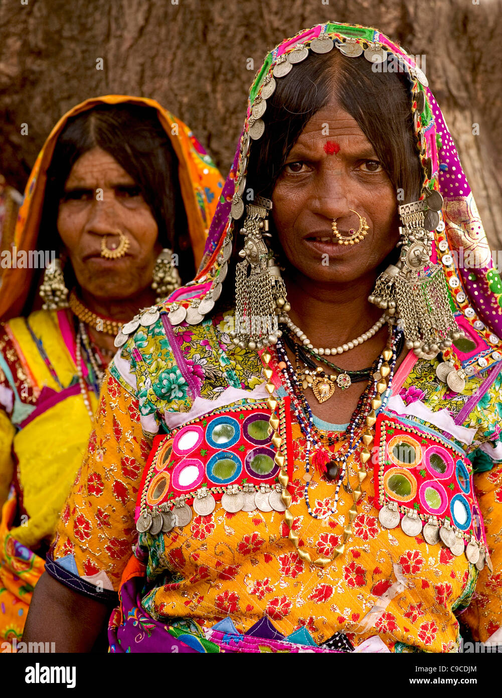 India, South Asia, Karnataka, Lambani Gypsy women. Tribal forest dwellers,  now settled in 30-home rural hamlets Stock Photo - Alamy