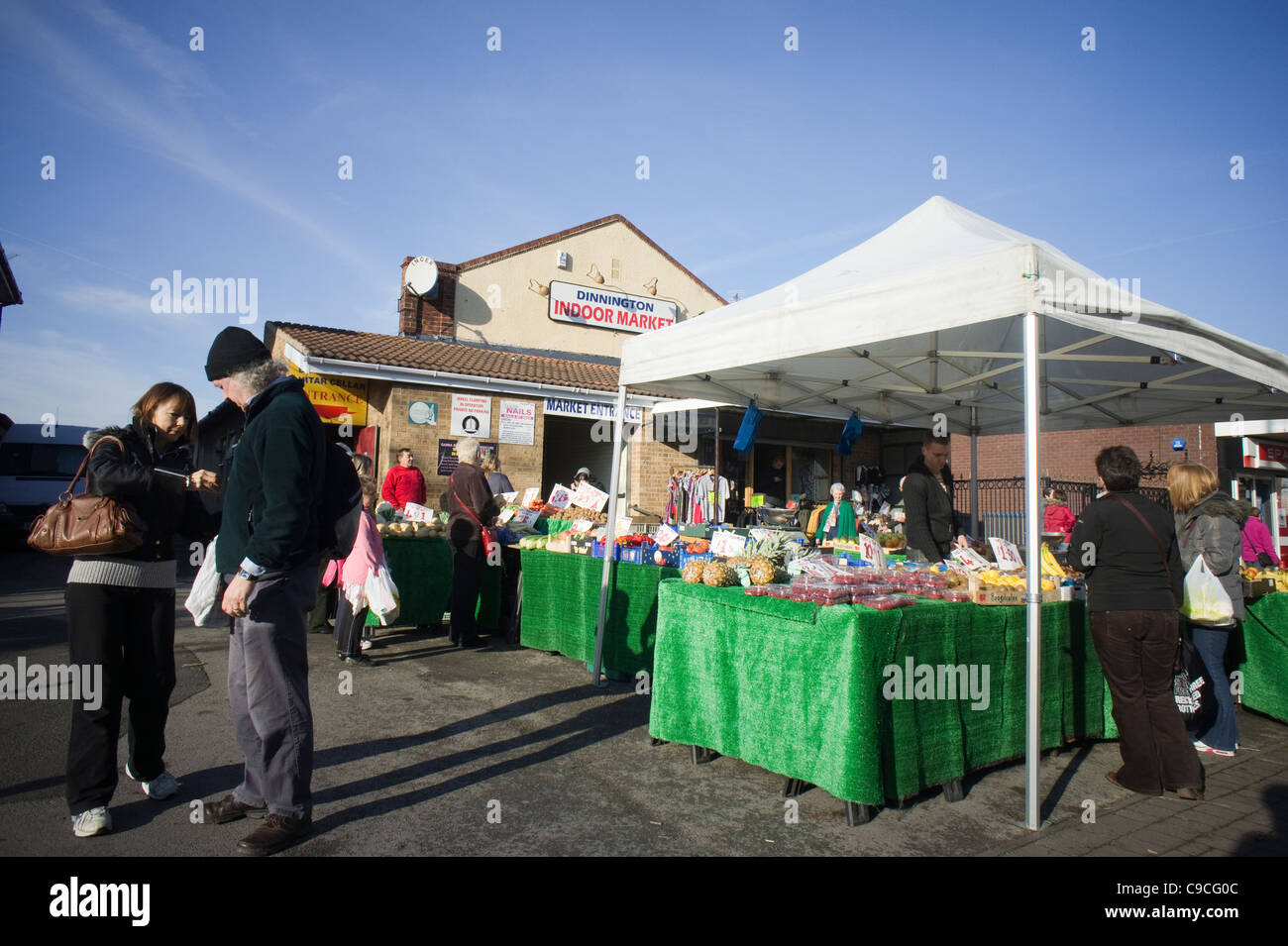 Open air and outdoor market at Dinnington in South Yorkshire Stock