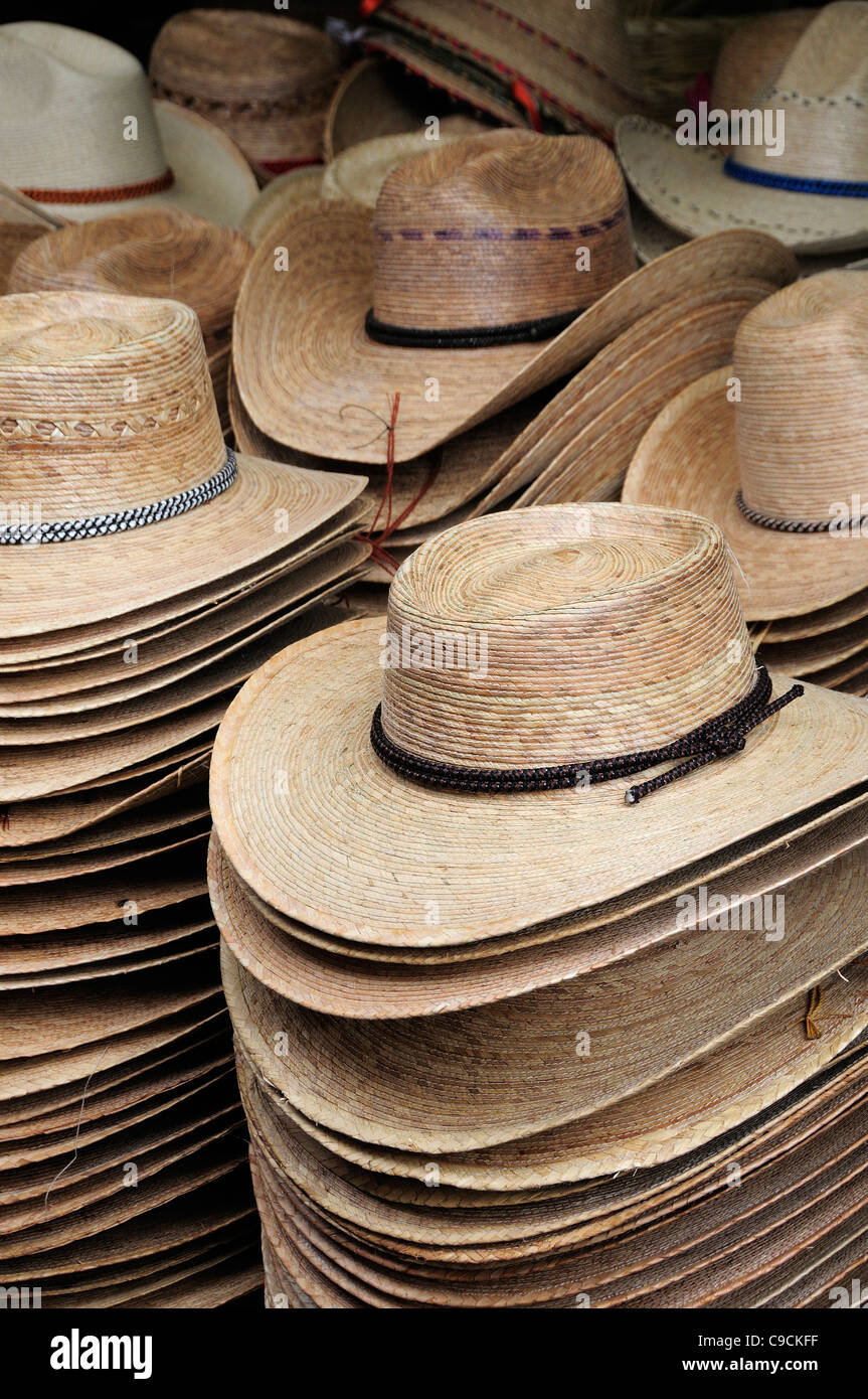 Mexico, Michoacan, Patzcuaro, Straw hats for sale in the market Stock Photo  - Alamy