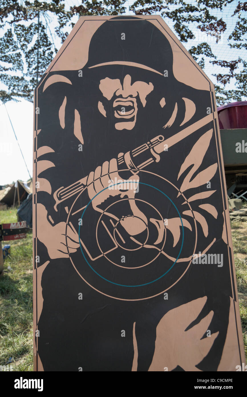 Shooting target hires stock photography and images Alamy