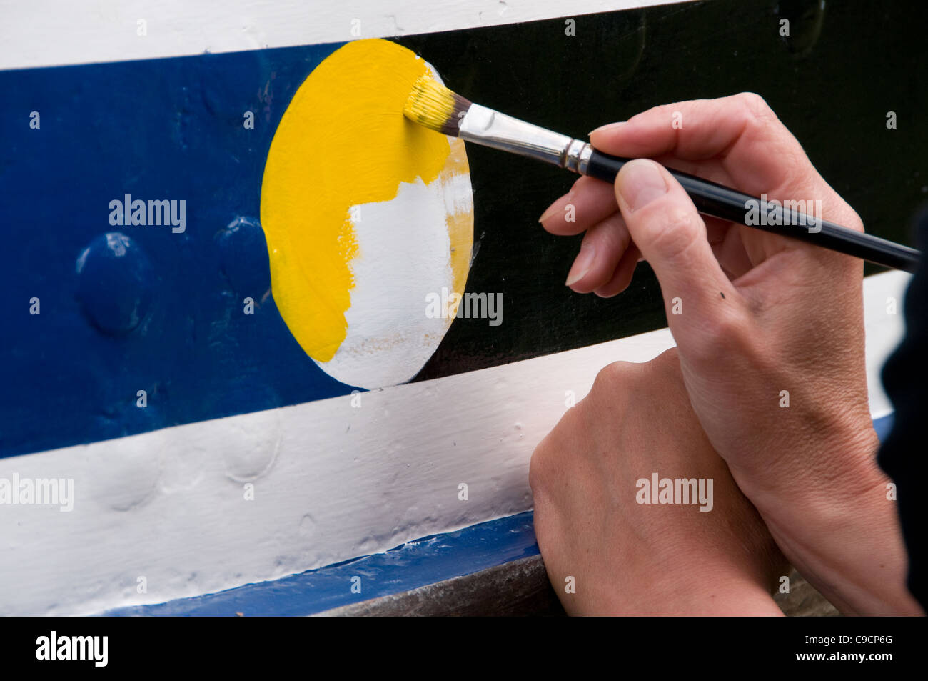 Narrowboat painting hires stock photography and images Alamy