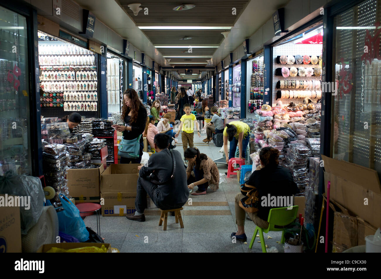 Yiwu market china trade hires stock photography and images Alamy