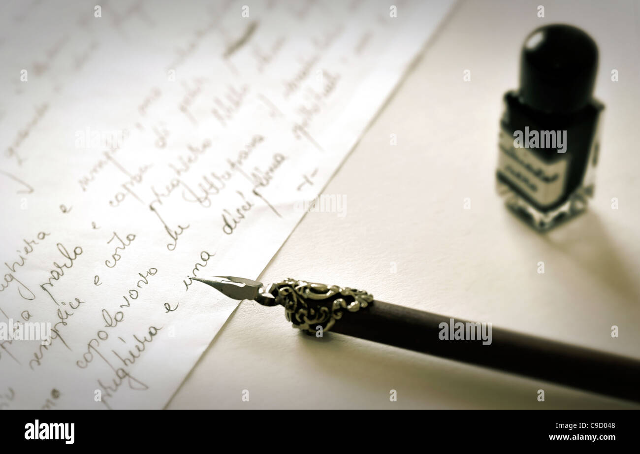 old fountain pen Stock Photo - Alamy