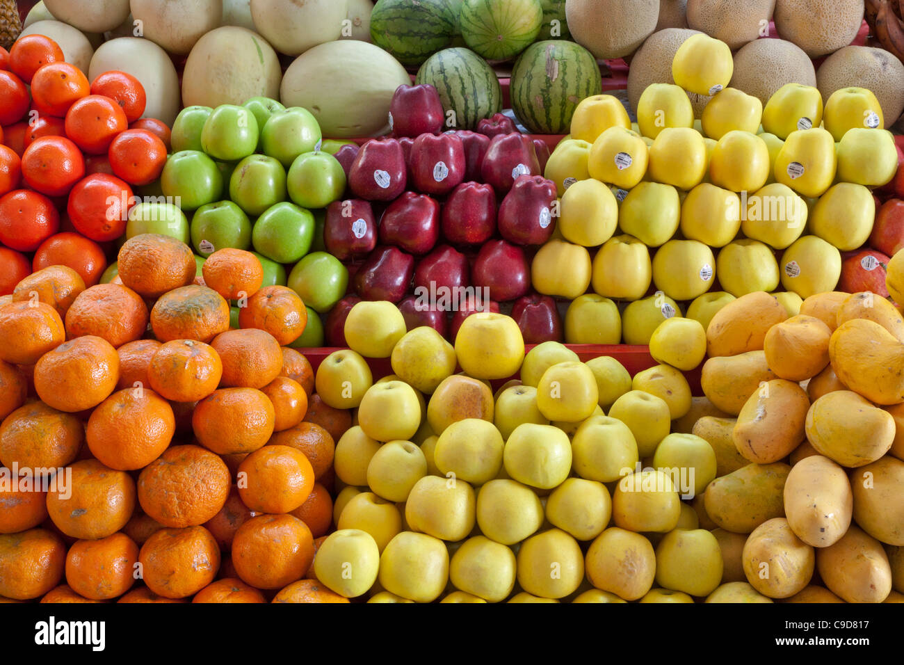 Mexico, Guanajuato, San Miguel de Allende, Fresh produce in market ...