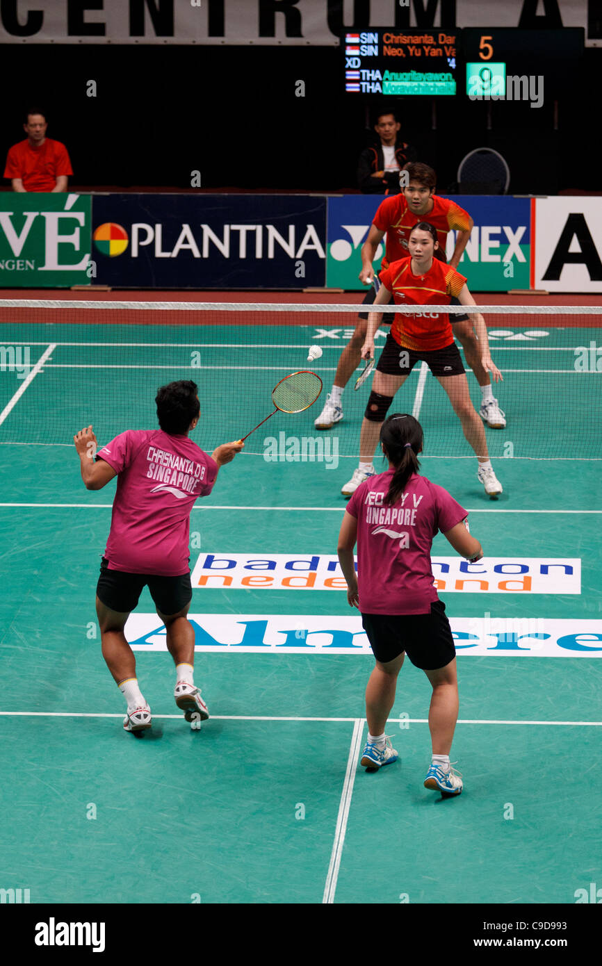 Overview of mixed doubles match in the quarter finals Stock Photo Alamy
