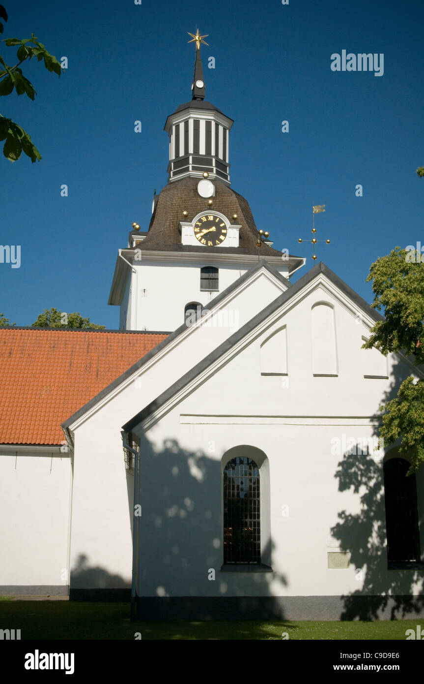 nordic church churches sweden swedish Scandinavian religous building worship place of the old white church in vastervik architec Stock Photo