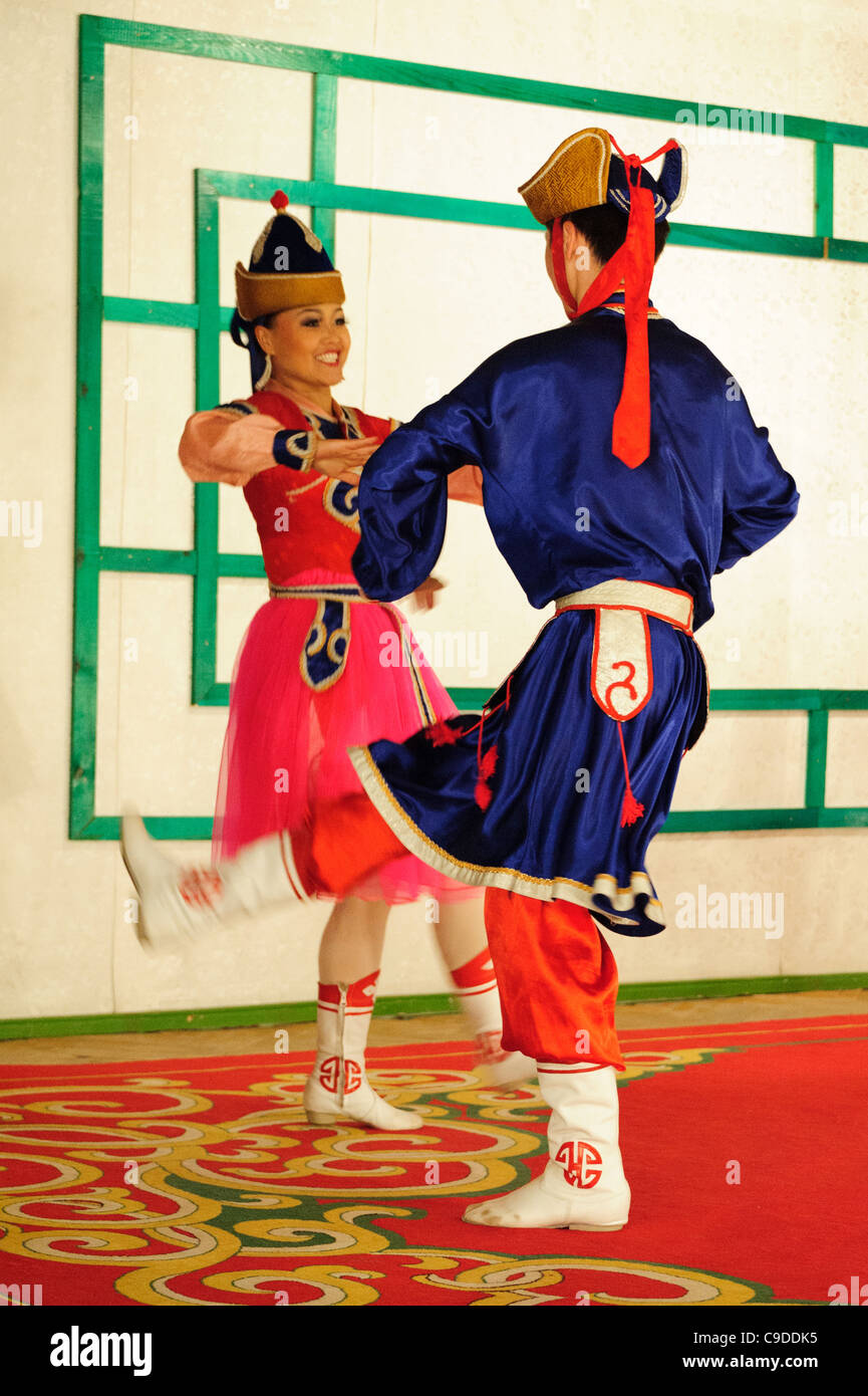 Tumen Ekh Ensemble Perform Traditional Mongolian Dance, Music, Theatre ...