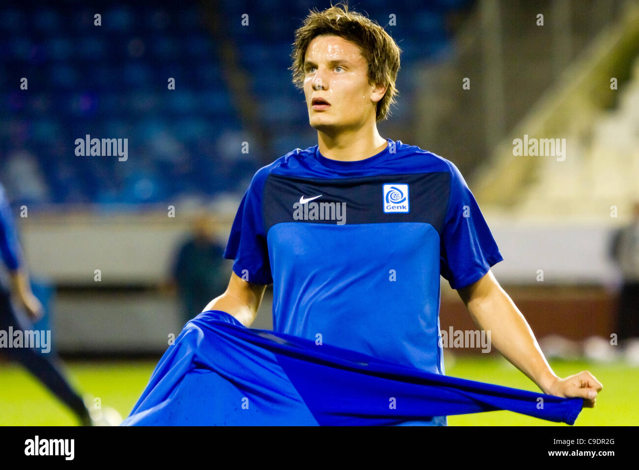 23/11/2011. Valencia, Spain  Football match between Valencia Club de Futbol and KRC Genk, Matchday 5, E Group, Champions League -------------------------------------  Jelle Vossen striker from KRC Genk, during the warming up Stock Photo