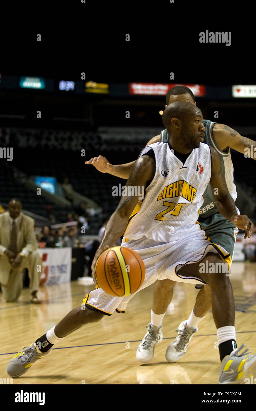 105 stadium hires stock photography and images Alamy