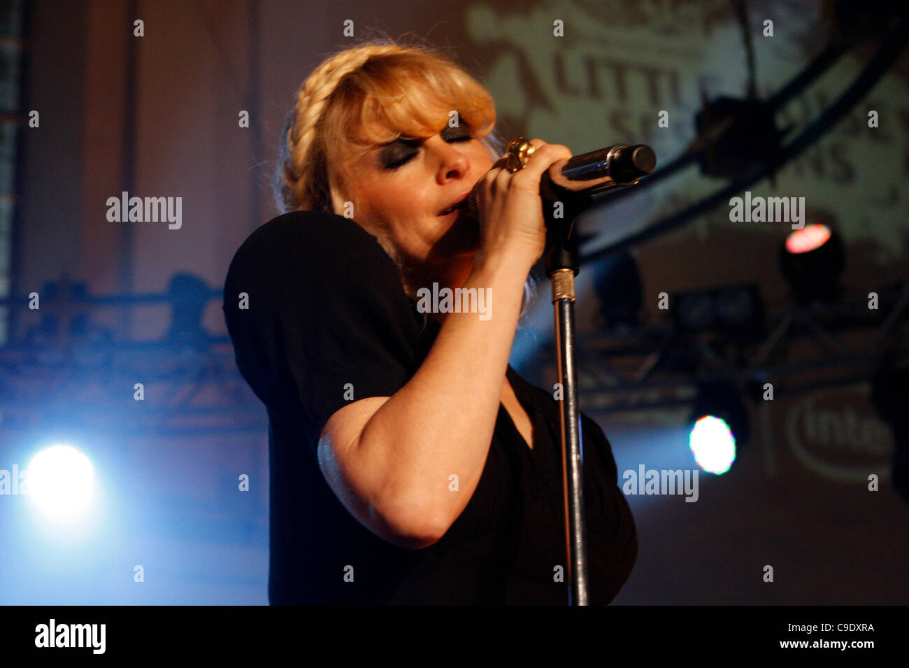 LONDON, UK, 25/11/2011. Goldfrapp play live at Mencap’s Little Noise Sessions in the church of St John-at-Hackney, London. The event is the fourth of six consecutive concerts by various artists in aid of Mencap, a charity working with people with learning disability, their families and carers. Stock Photo