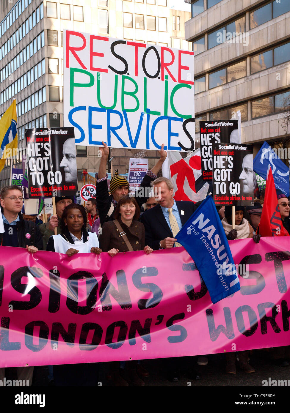 London, UK, 30/11/2011. Frances O'Grady TUC Deputy General Secretary (Centre Left) and John Rimmer (Centre right), president of the NASUWT, join other union leaders and public sector workers to march at the head of the main demonstration in London against cuts to pensions. Stock Photo